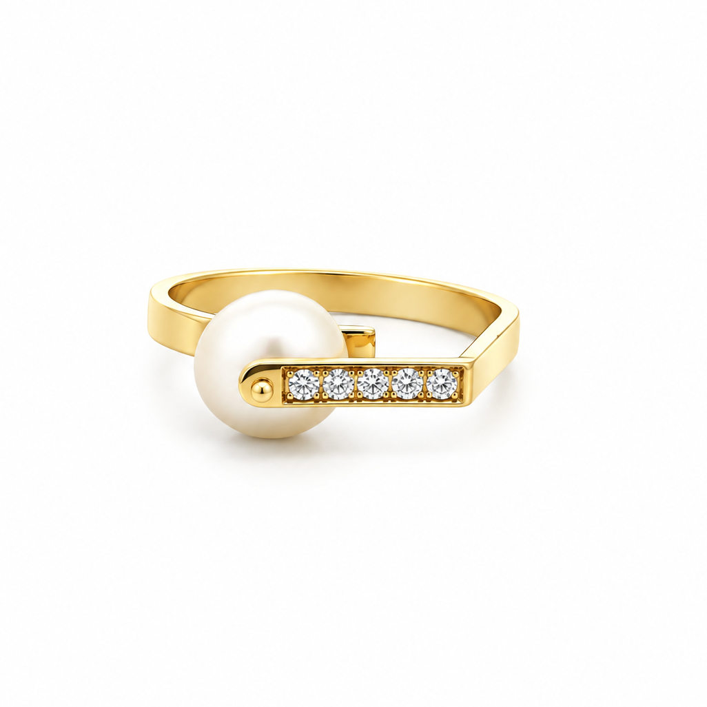 Geometric Pearl Diamond Ring in yellow gold