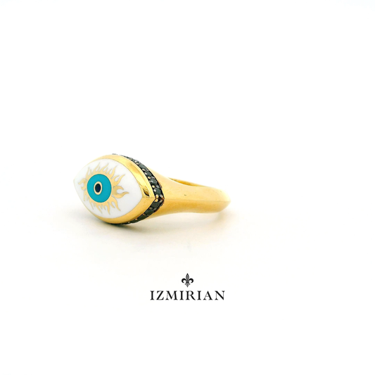Fiery Eye Diamond Ring