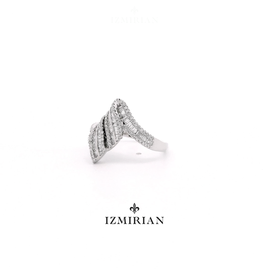 Ondé Diamond Wave Ring
