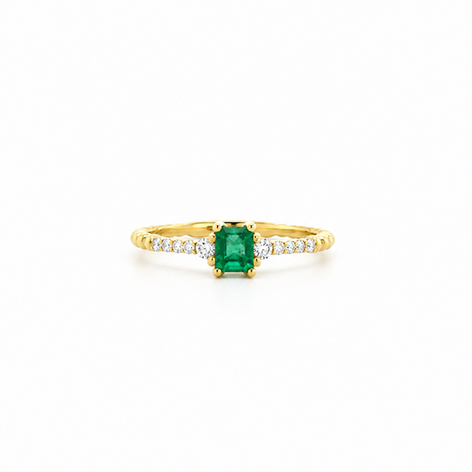 Emerald Solitaire Diamond Ring