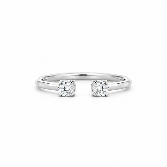Round Toi et Moi Diamond Ring in White Gold