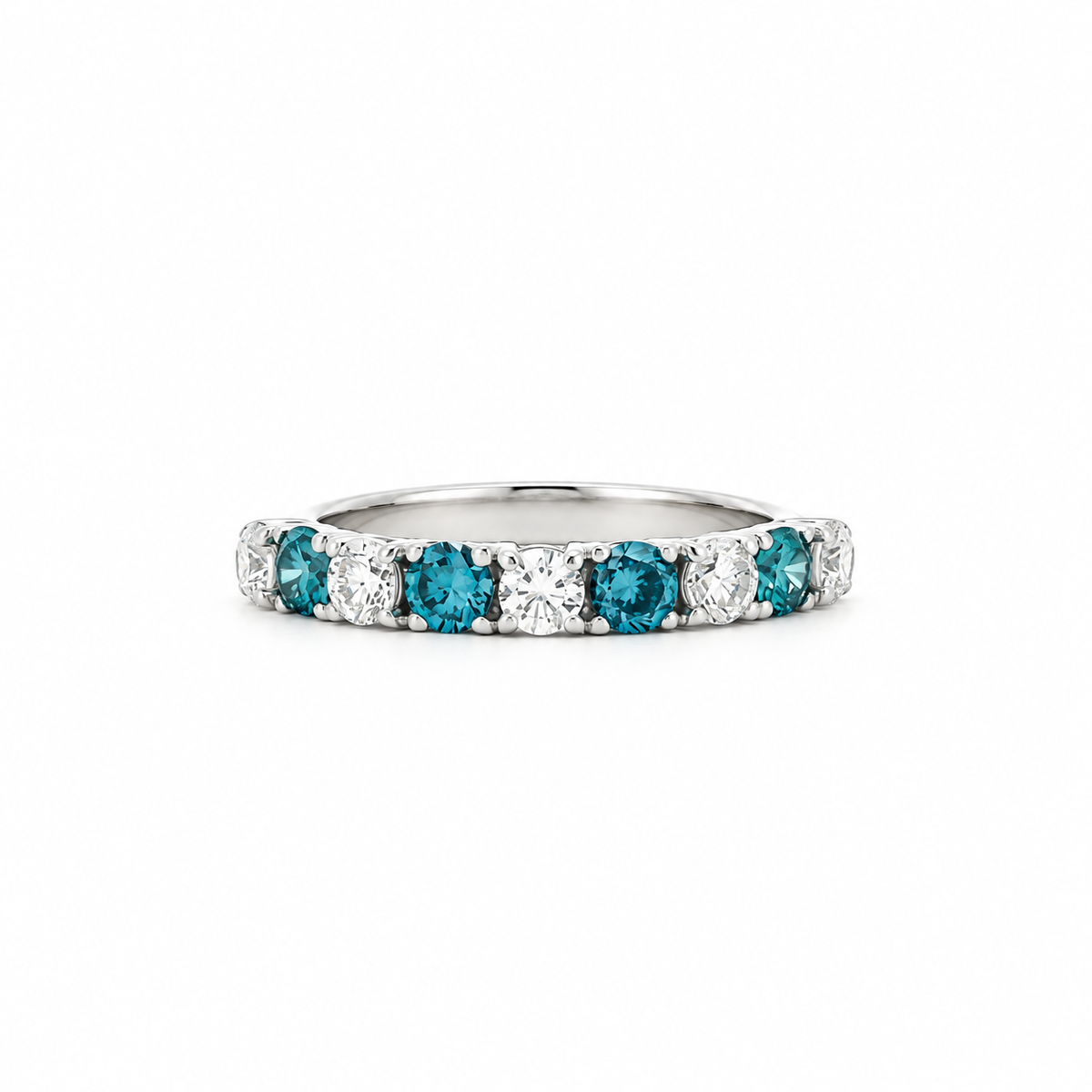 Lagoon Diamond Band in white gold