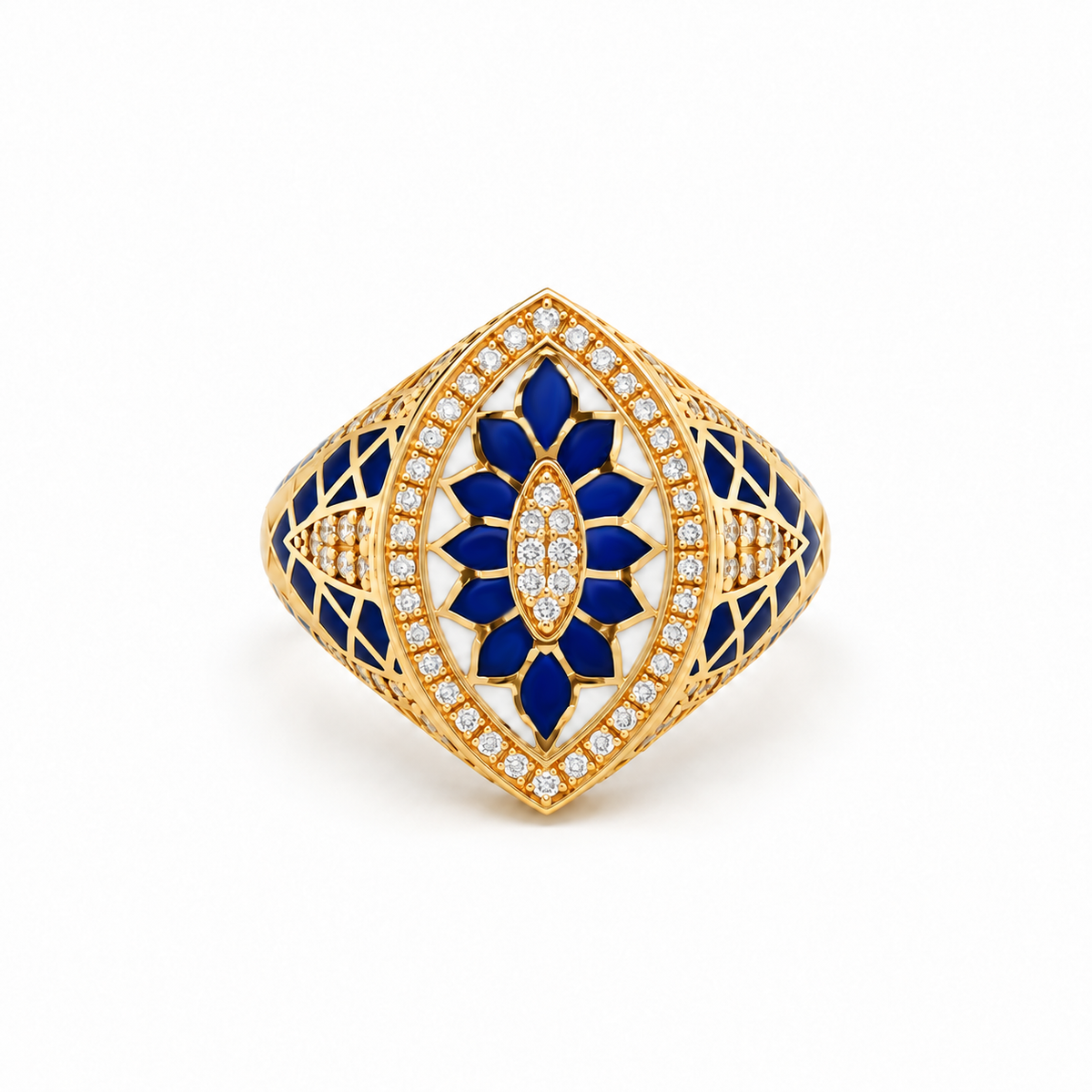 Bleu Royale Diamond Ring in yellow gold